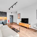 Prime Time Apartament - 24H Check -In - Parking W Cenie