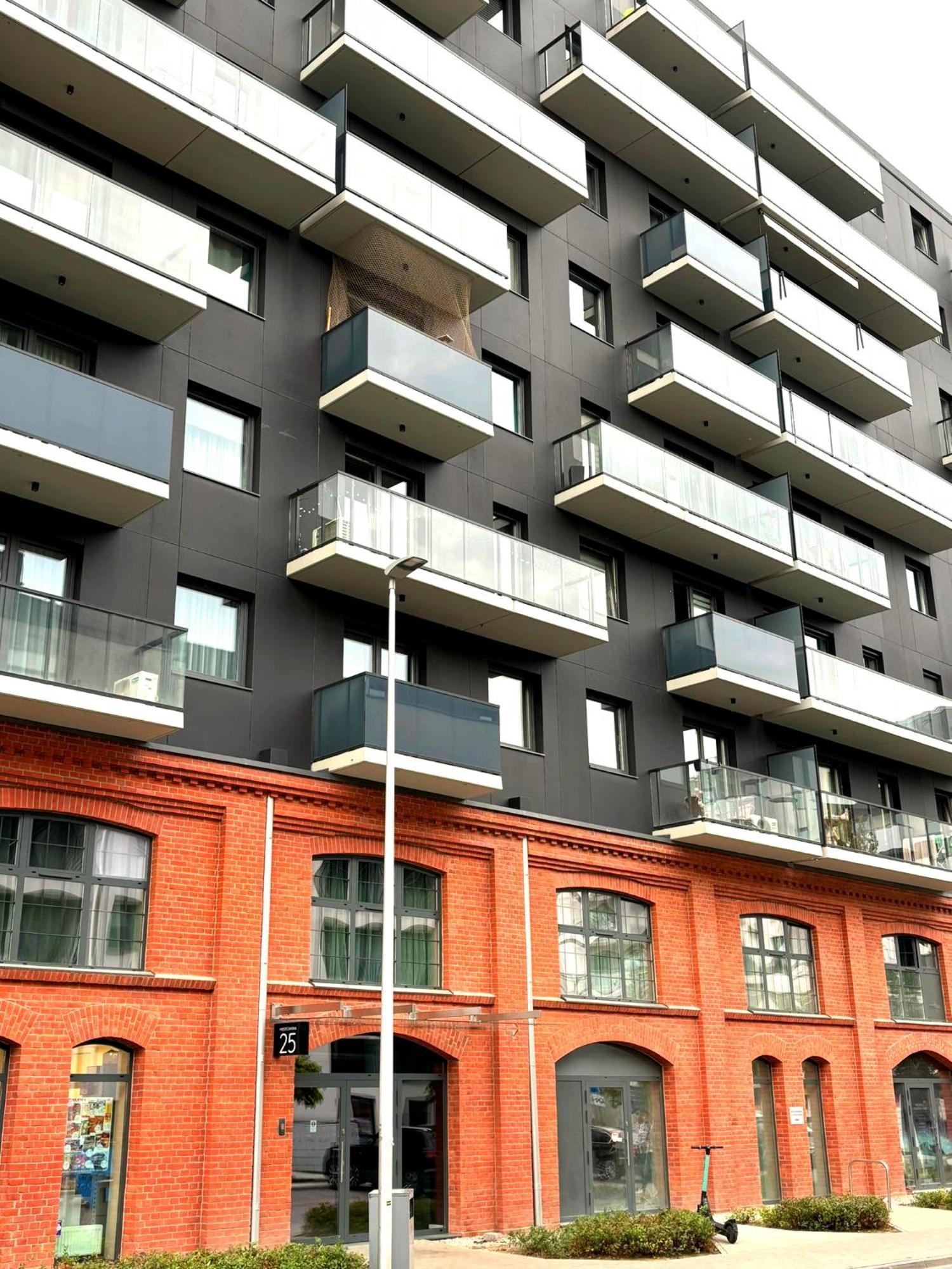 Prime Time - 24h Check -in - Parking W Cenie Apartment *